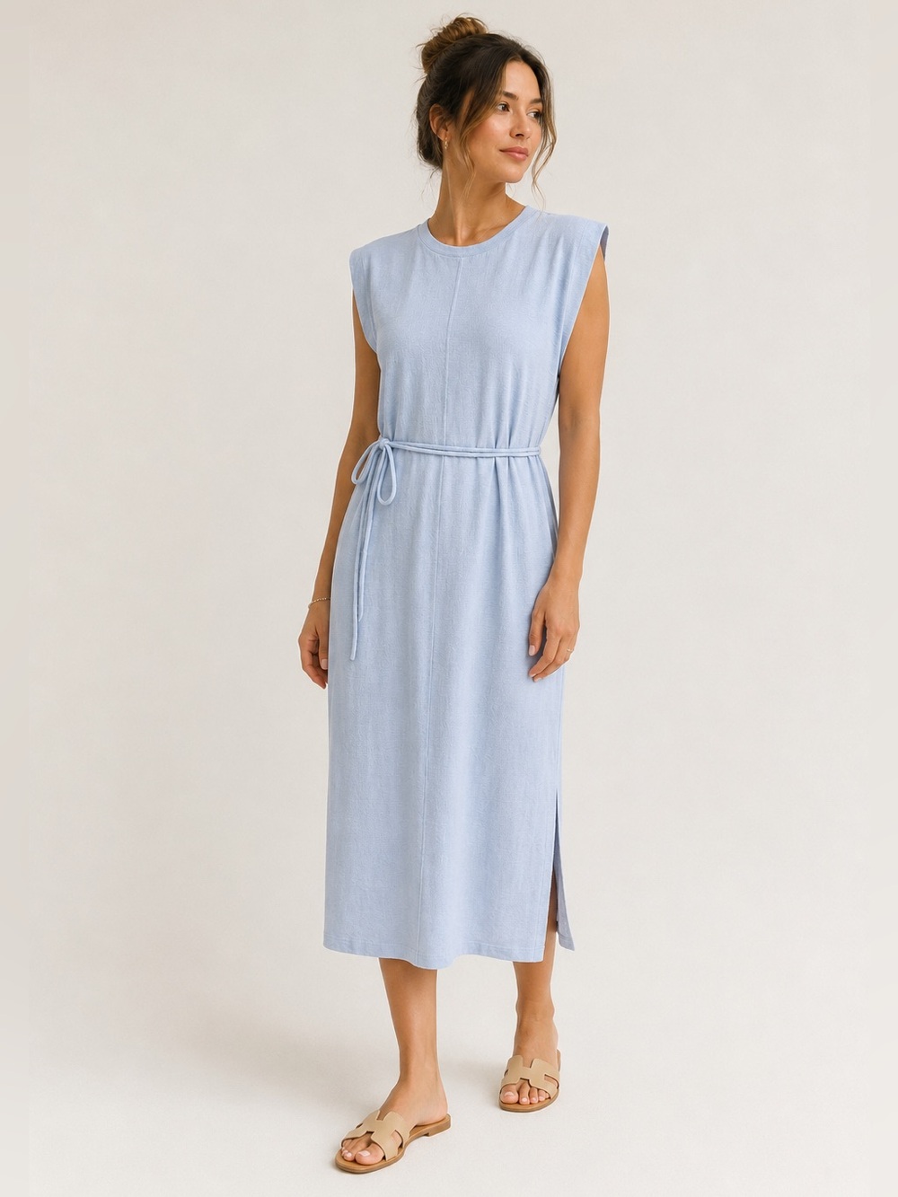 Everly Sleeveless Crew Neck Tie Waist Knit Midi Dress - Size M